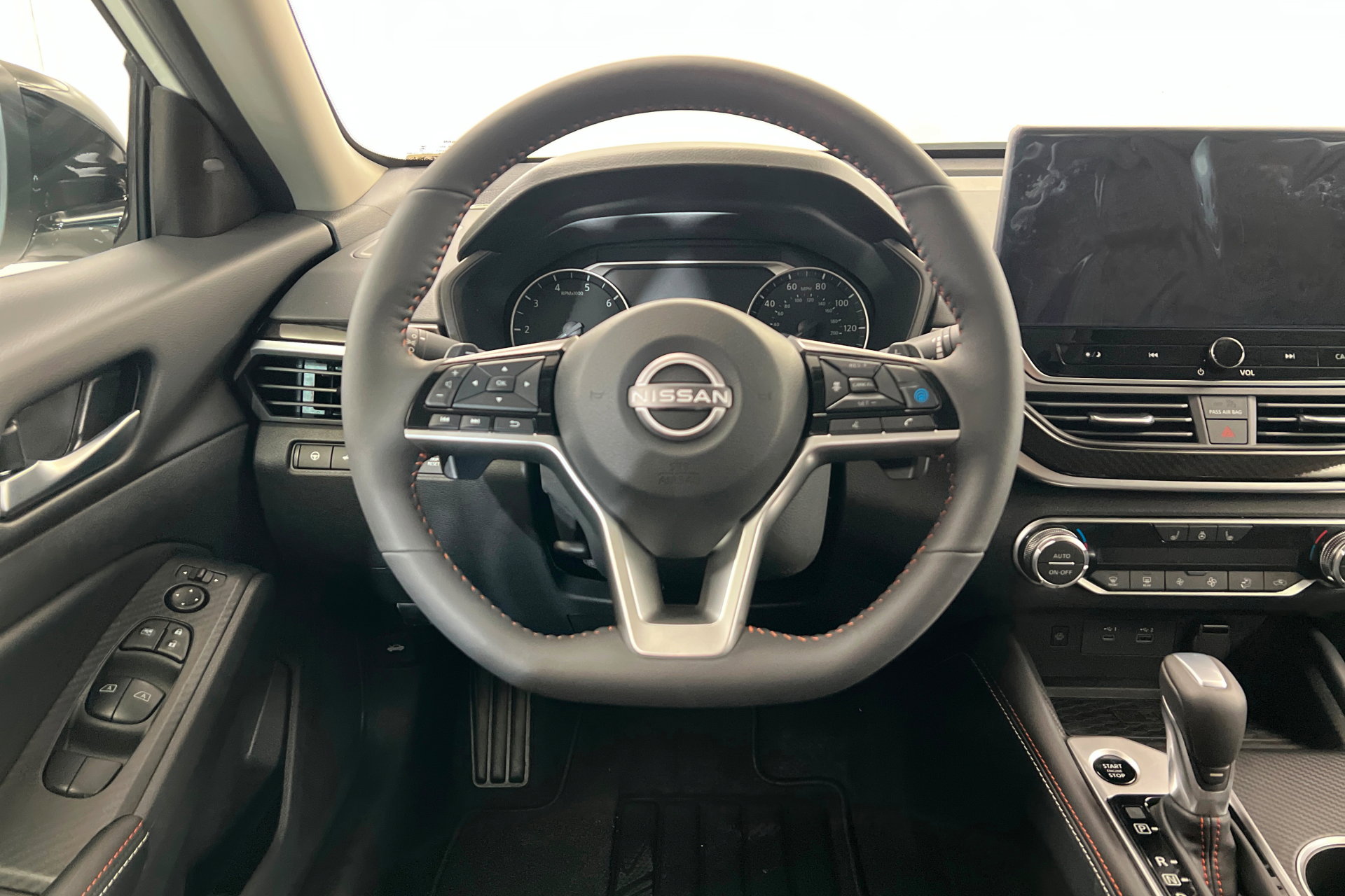 New 2026 Nissan Altima 2.5 SR image 12