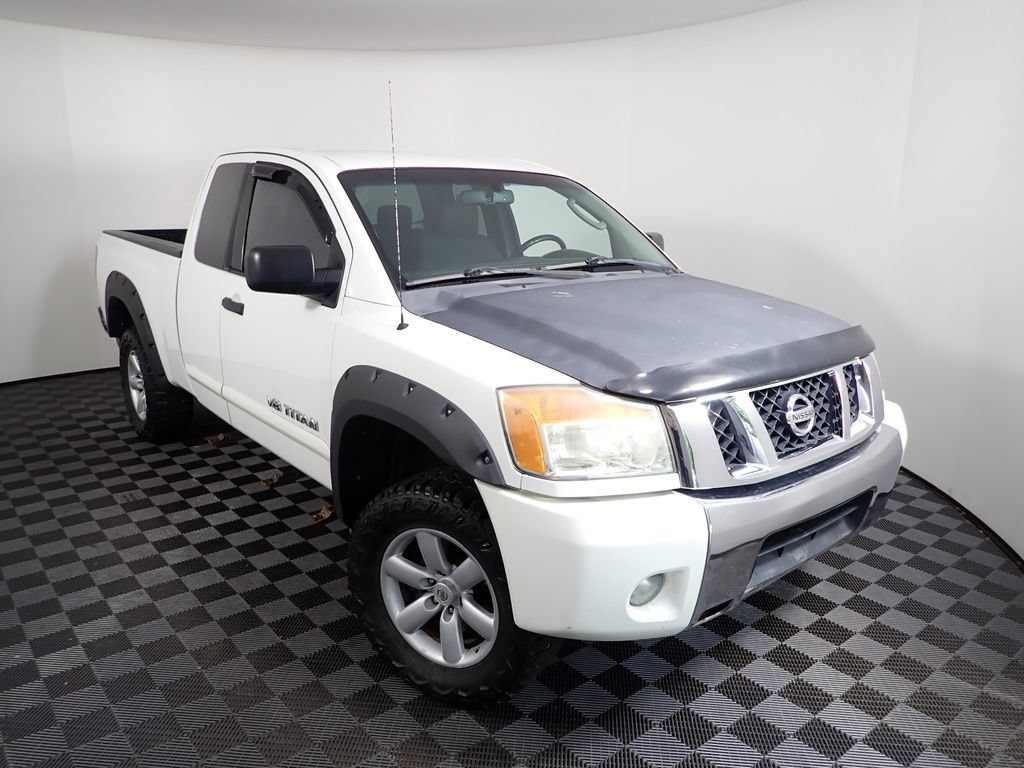Used 2011 Nissan Titan SV w/ SV Value Truck Pkg AWD/4WD image 7