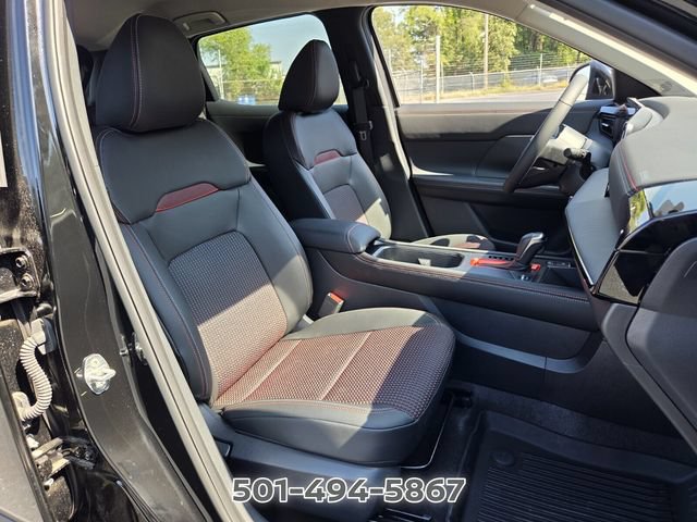 Certified 2026 Nissan Kicks SR w/ Cold Weather Package FWD image 15