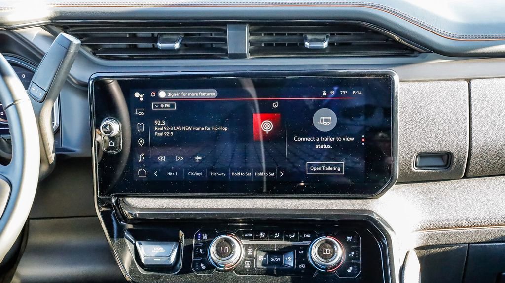 Used 2025 GMC Sierra 2500 AT4 image 17