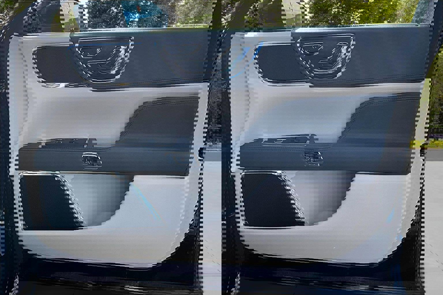 Used 2019 Lincoln Continental Select image 28