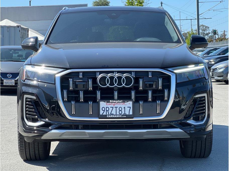 Used 2025 Audi Q7 3.0T Premium Plus AWD/4WD image 2