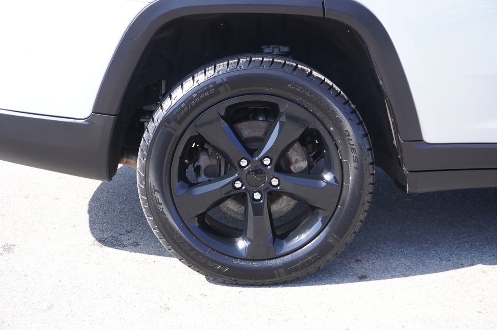 Used 2023 Jeep Grand Cherokee L Laredo AWD/4WD image 12