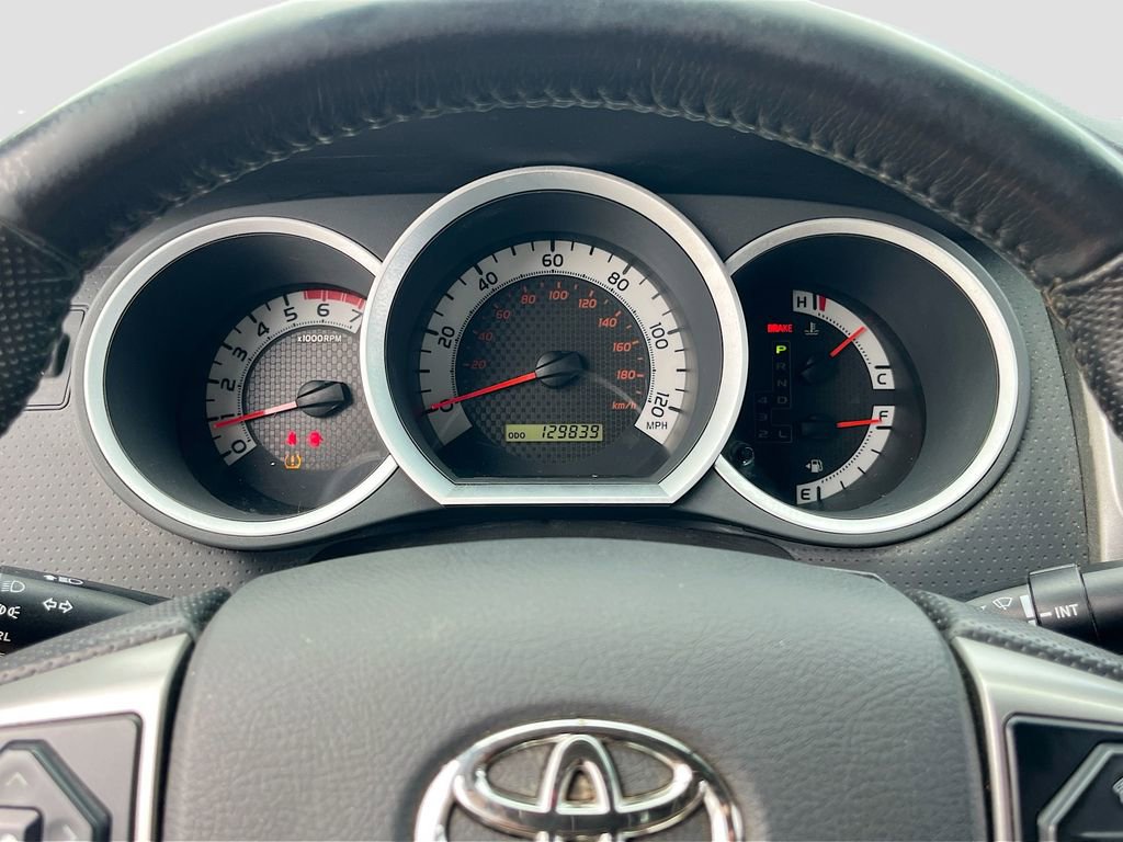 Used 2015 Toyota Tacoma PreRunner w/ SR5 Package RWD image 12