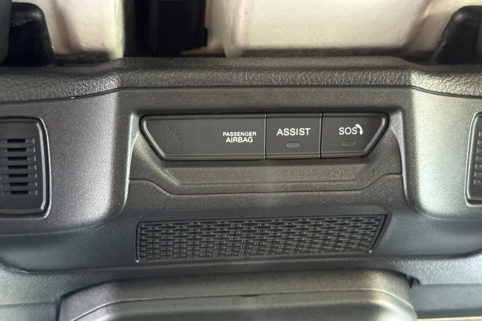 Used 2025 Jeep Wrangler Unlimited Rubicon AWD/4WD image 23