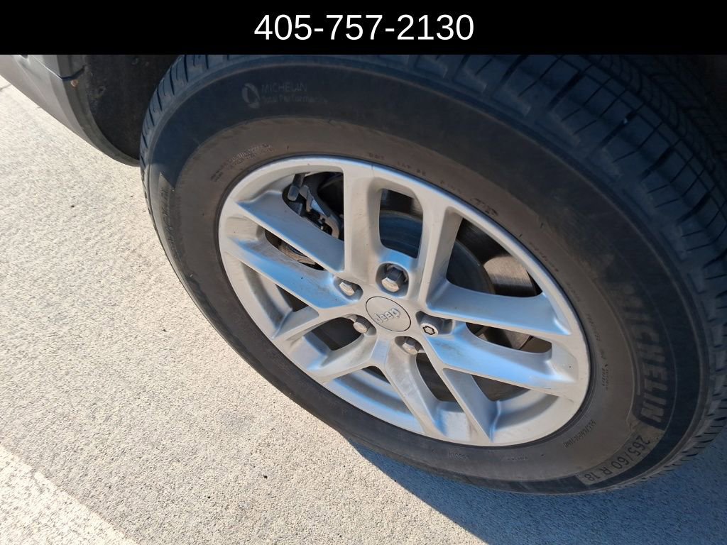 Used 2023 Jeep Grand Cherokee L Laredo w/ Trailer Tow Group (B) image 10