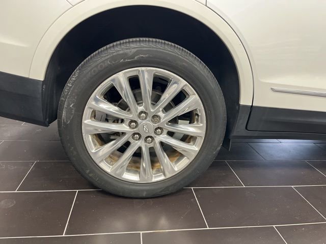 Used 2019 Cadillac XT5 Luxury image 16