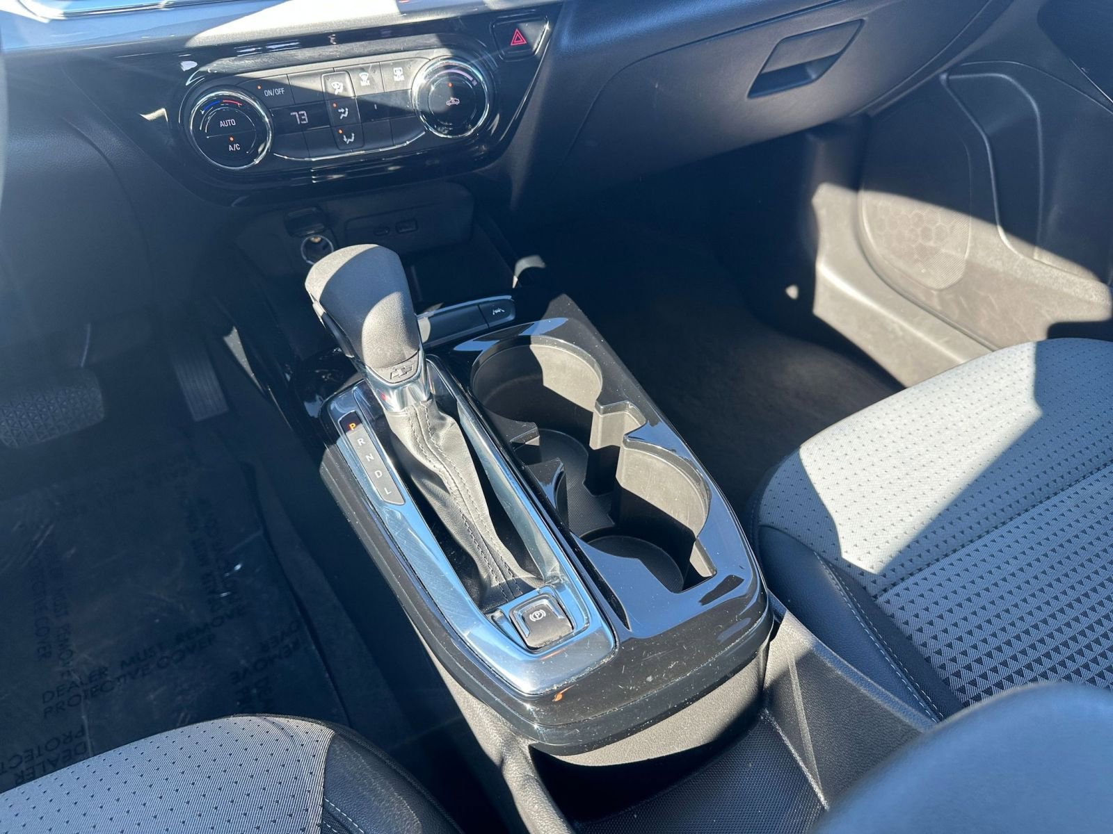 Used 2025 Chevrolet Trax LT image 39