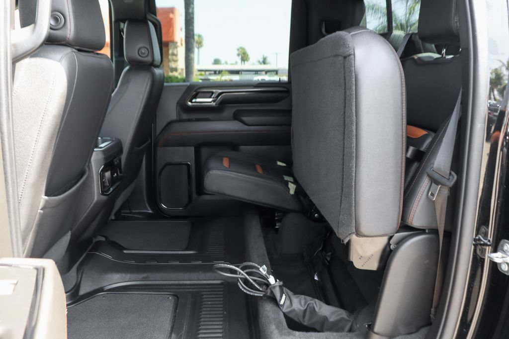 Used 2024 GMC Sierra 2500 AT4 w/ AT4 Preferred Package AWD/4WD image 38