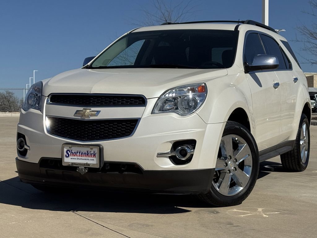Used 2015 Chevrolet Equinox LT w/ Chrome Appearance Package image 2