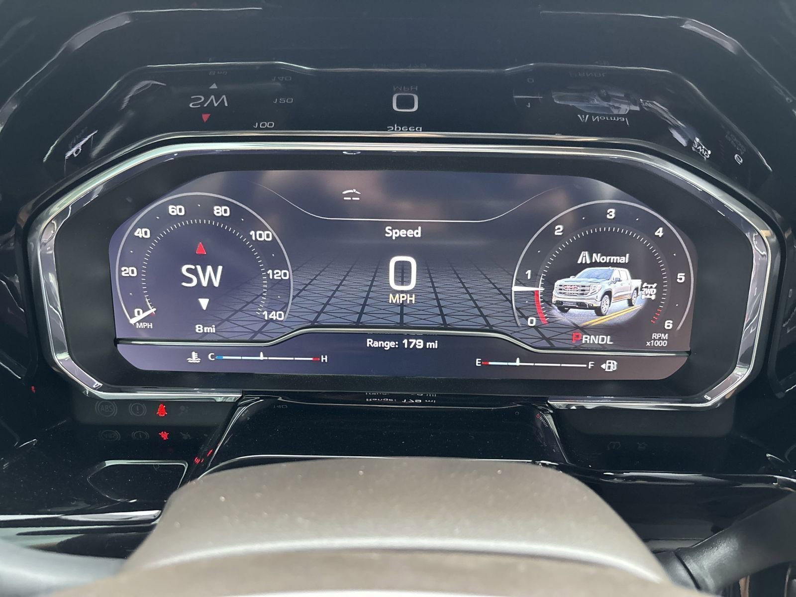 New 2025 GMC Sierra 1500 SLE w/ Preferred Package image 18