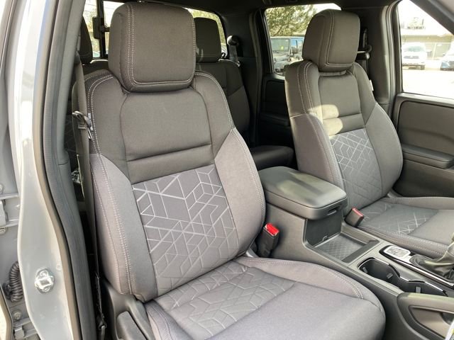 New 2026 Nissan Frontier SV image 9