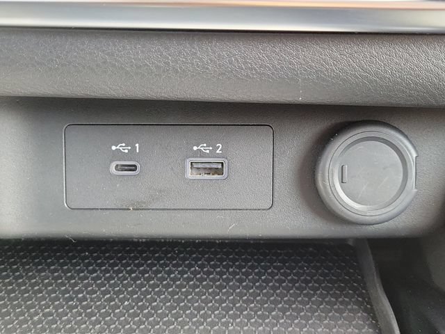 Used 2023 Nissan Rogue SV FWD image 27