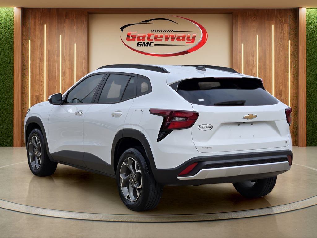 Used 2024 Chevrolet Trax LT w/ Driver Confidence Package FWD image 7