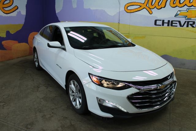 Used 2019 Chevrolet Malibu LT FWD image 4