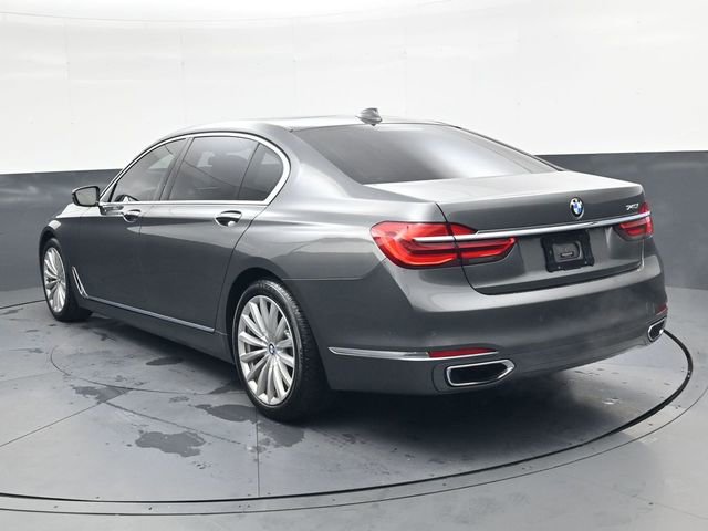 Used 2018 BMW 740i image 5