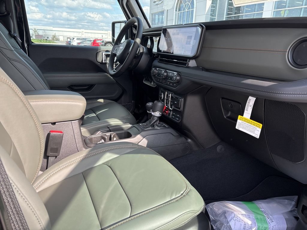 New 2026 Jeep Gladiator Mojave AWD/4WD image 14