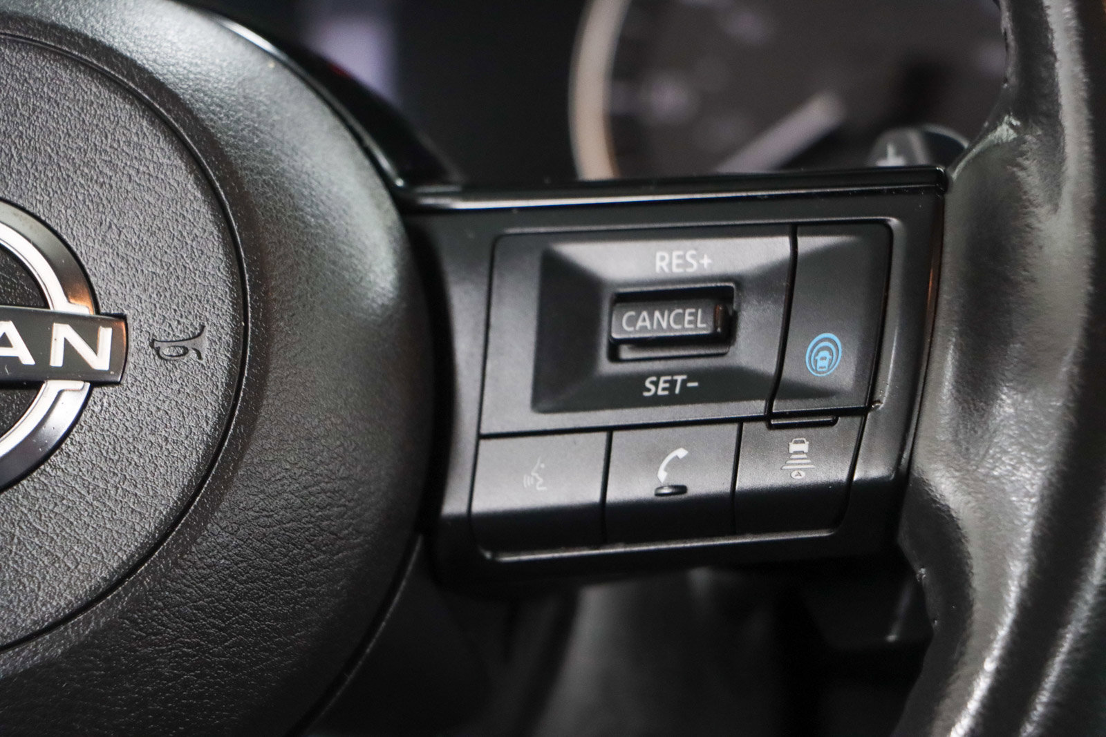 Used 2022 Nissan Rogue SV w/ SV Premium Package FWD image 14