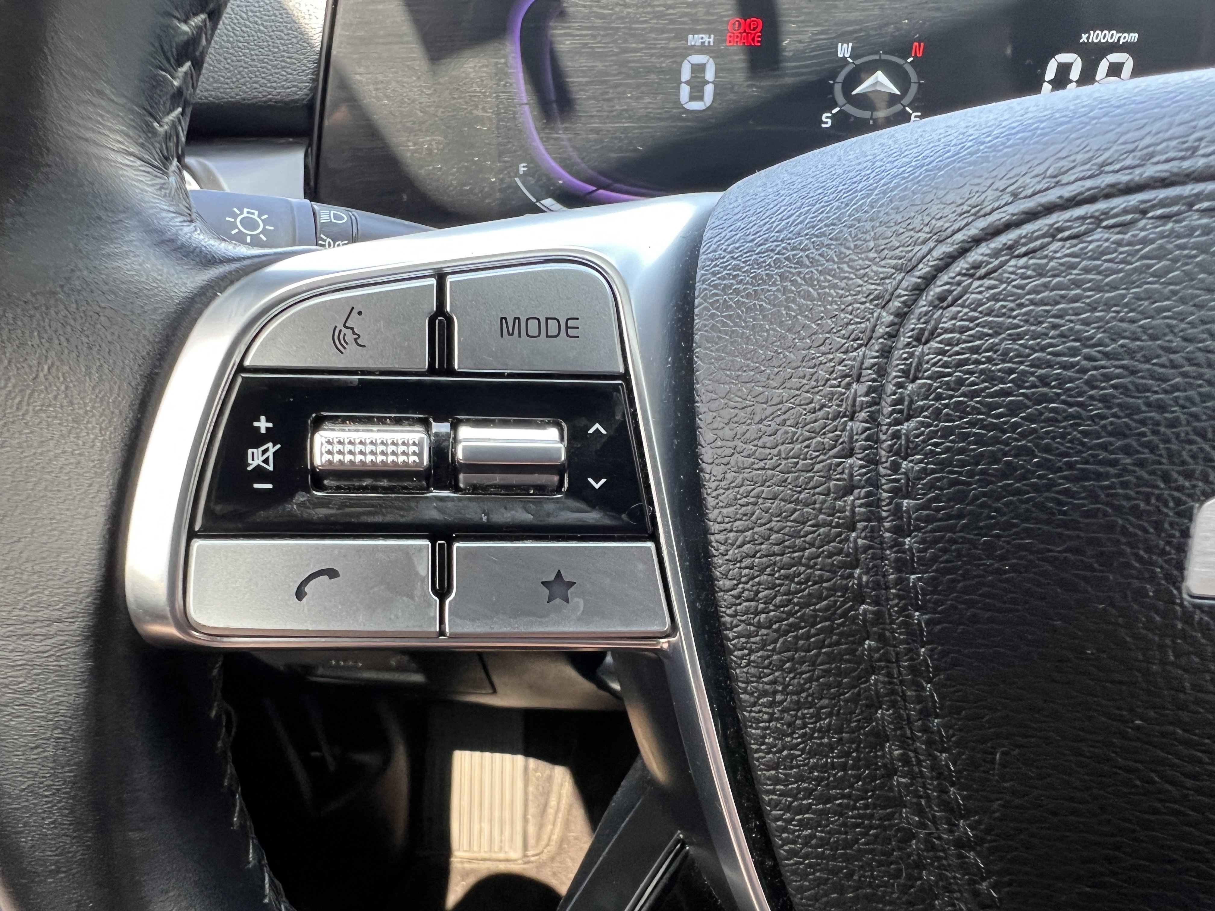 Certified 2023 Kia Telluride S w/ S Sunroof Package image 26