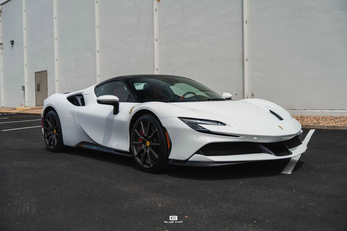 Used 2023 Ferrari SF90 Spider AWD/4WD image 9