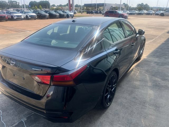 New 2026 Nissan Altima 2.5 SR w/ SR Midnight Edition Package FWD image 4