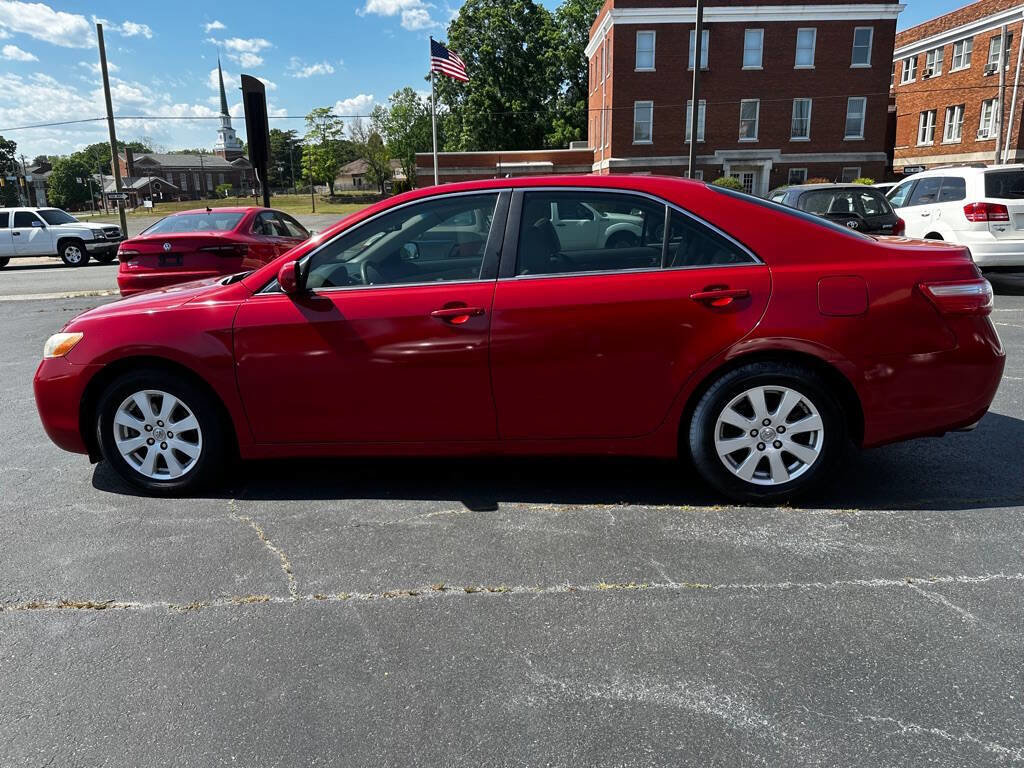 Used 2007 Toyota Camry XLE FWD image 4
