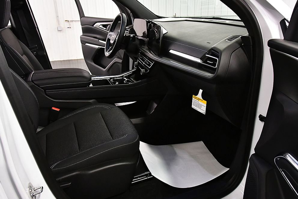 New 2026 Chevrolet Traverse LT w/ Sun and Wheel Package AWD/4WD image 26