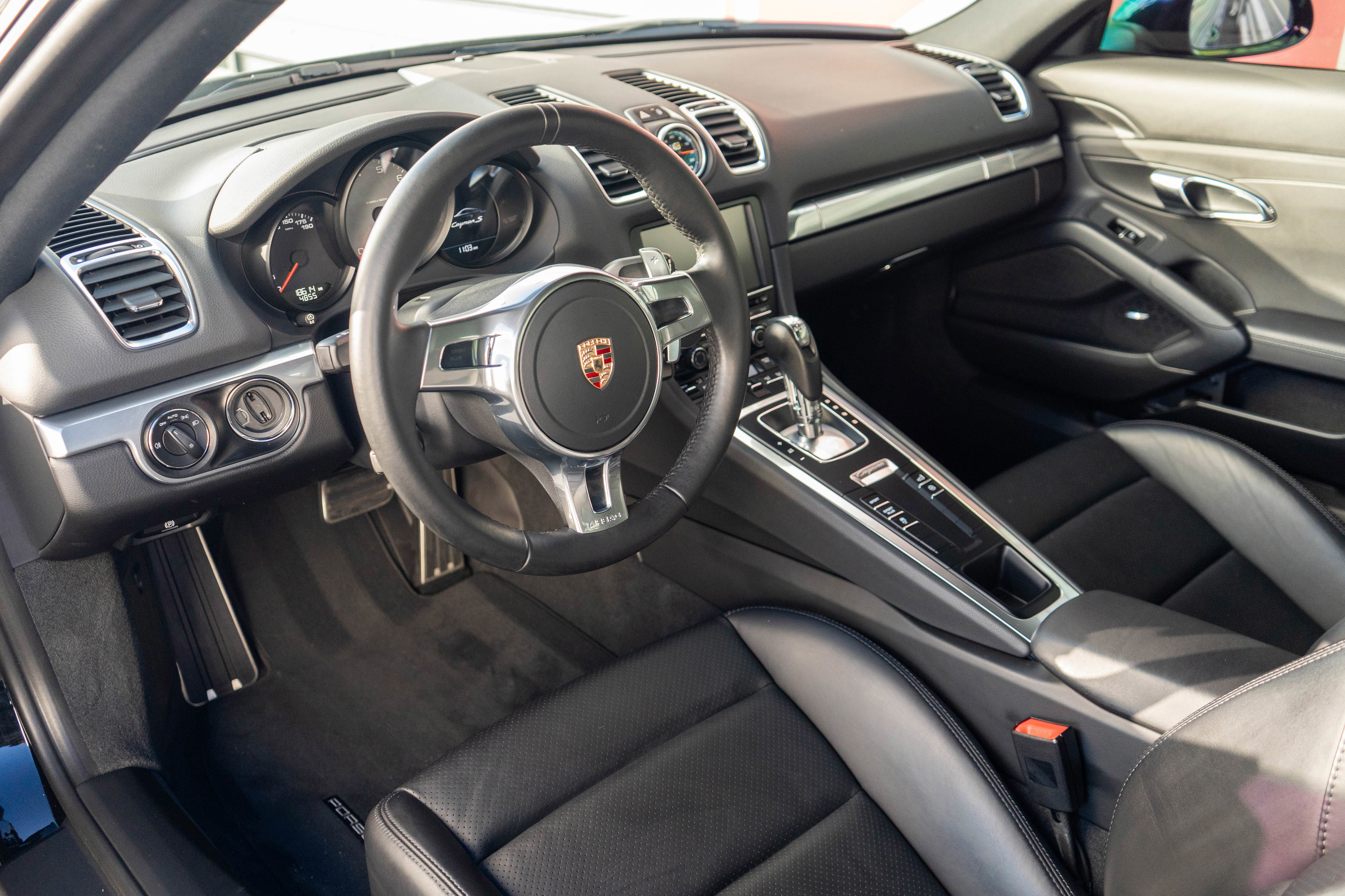 Used 2014 Porsche Cayman S image 8