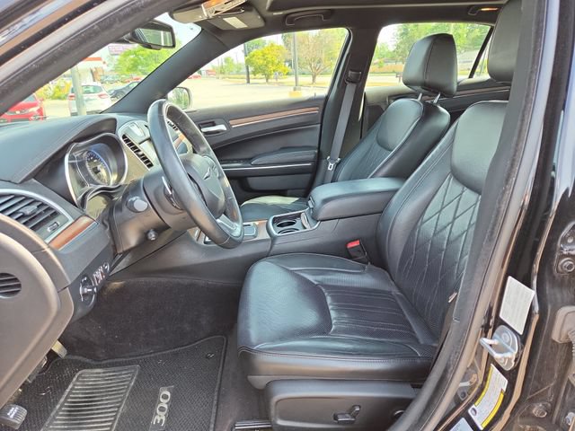 Used 2017 Chrysler 300 C Platinum w/ Safetytec Group II AWD/4WD image 22