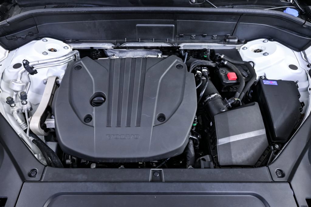 Certified 2024 Volvo XC90 B5 Plus w/ Protection Package Premier image 38