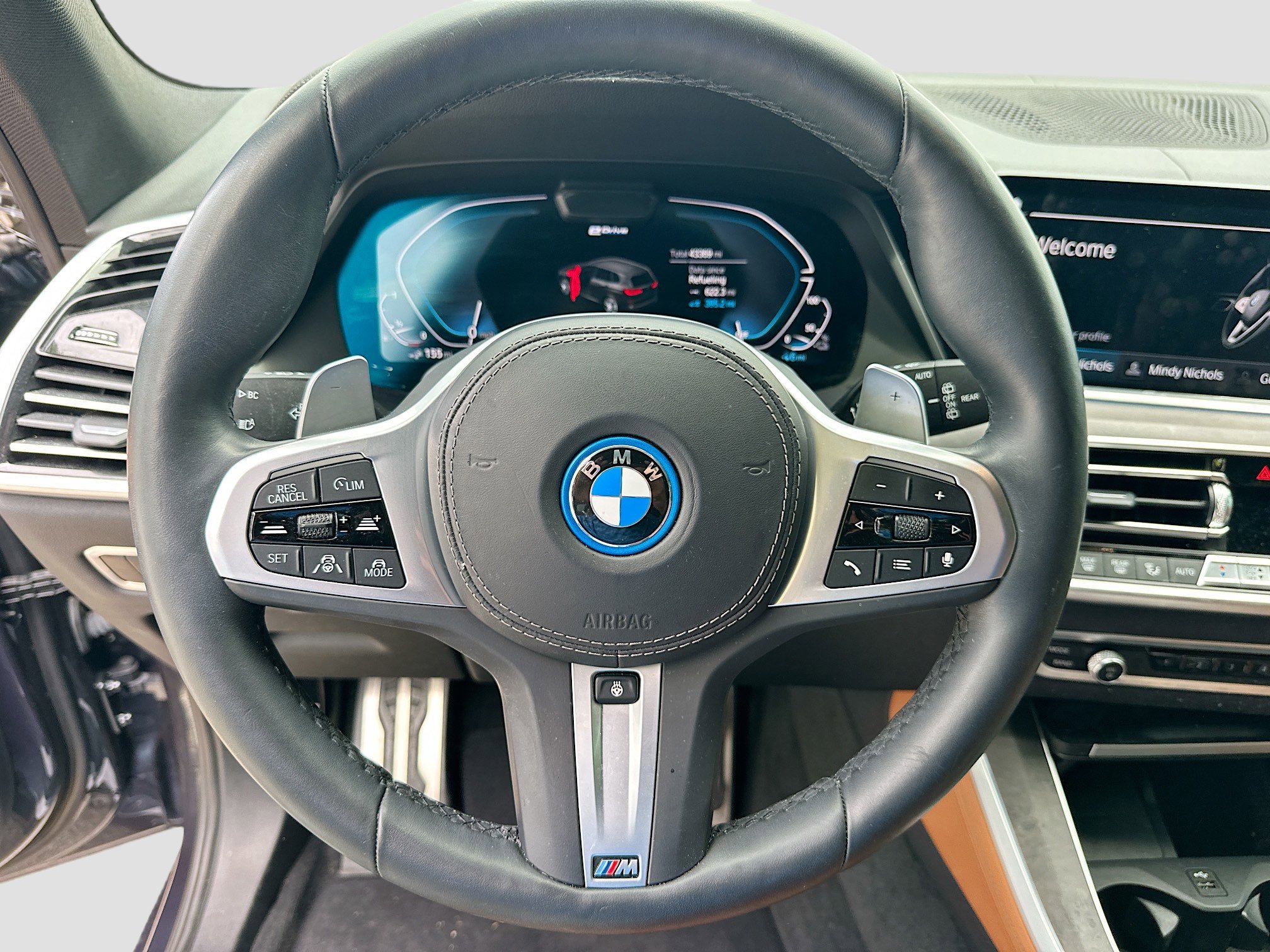 Used 2022 BMW X5 xDrive45e w/ M Sport Package AWD/4WD image 6