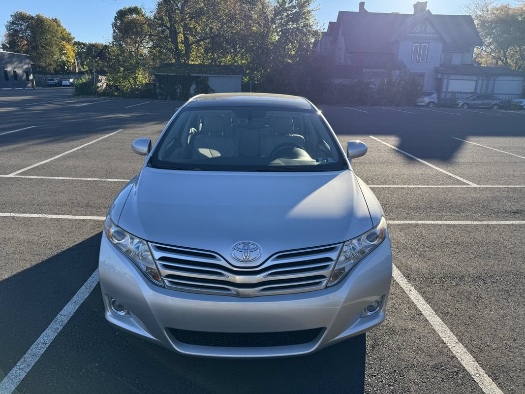 Used 2010 Toyota Venza AWD w/ Comfort Pkg image 3