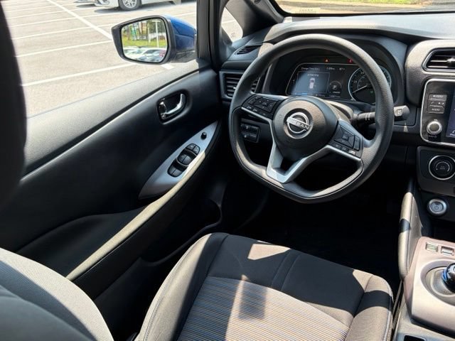 Used 2025 Nissan Leaf S FWD image 30