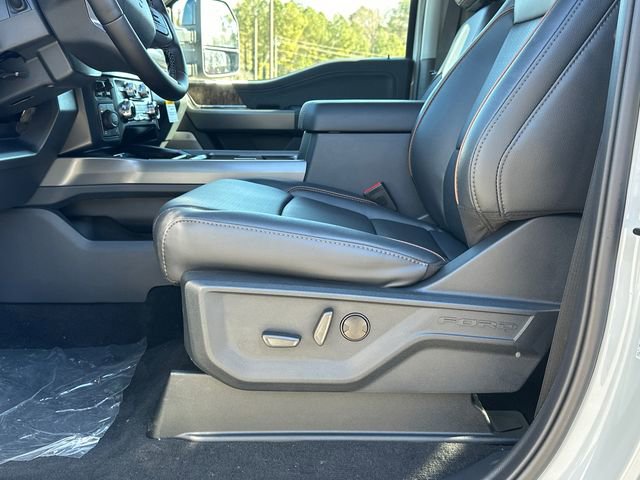New 2026 Ford F250 Lariat w/ Black Appearance Package image 9