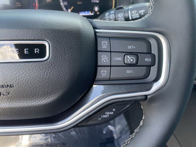 Used 2024 Jeep Wagoneer 2WD w/ Convenience Group I image 29