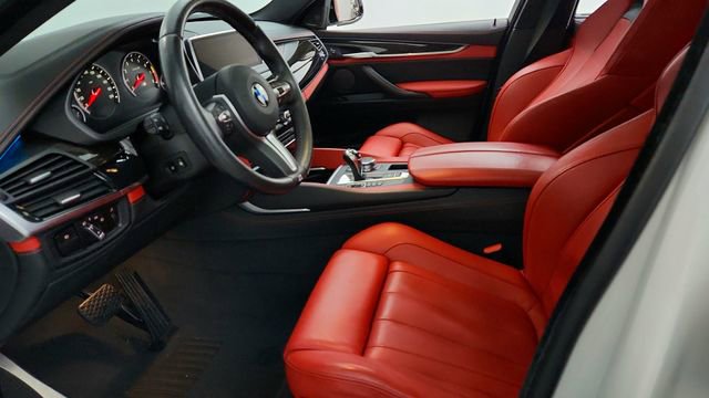 Used 2018 BMW X6 M w/ Executive Package image 21