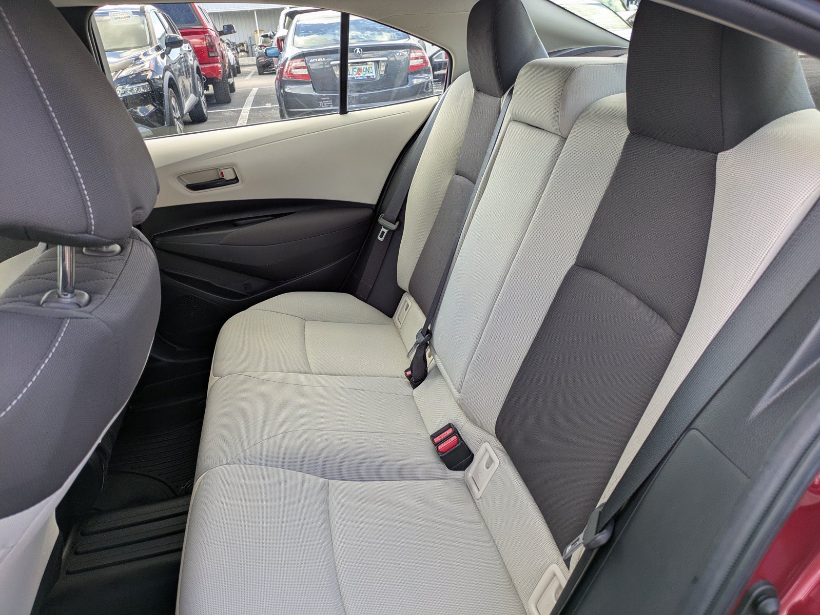 Used 2022 Toyota Corolla LE FWD image 10