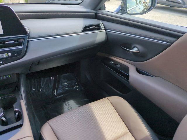 Used 2024 Lexus ES 350 w/ Premium Package image 16