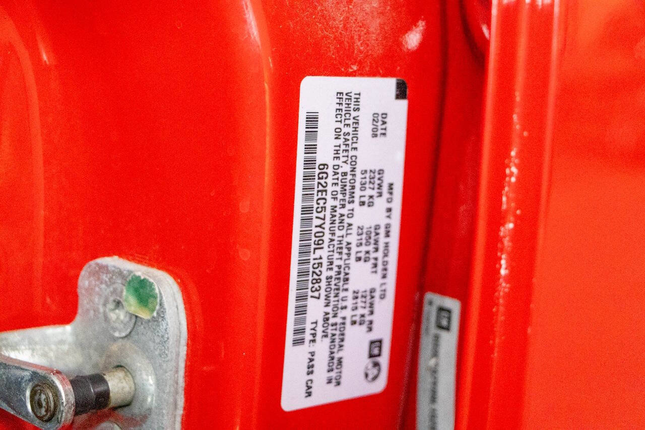 Used 2009 Pontiac G8 GT w/ Premium Package image 16