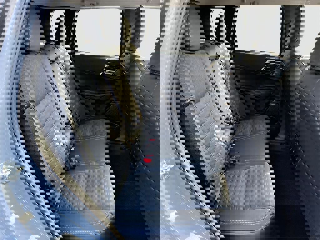 New 2026 Mitsubishi Outlander SE image 30