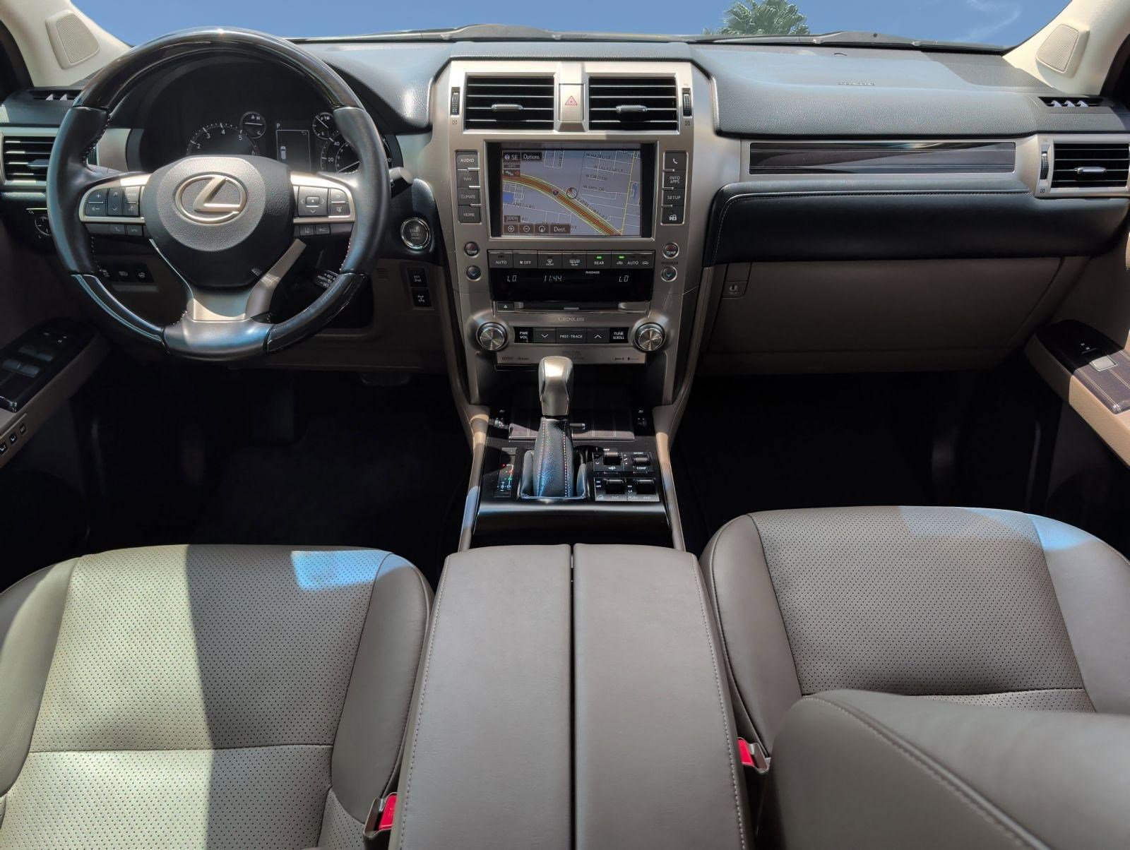 Used 2021 Lexus GX 460 Luxury w/ Sport Design Package AWD/4WD image 27