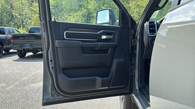 New 2026 RAM 2500 Big Horn AWD/4WD image 7