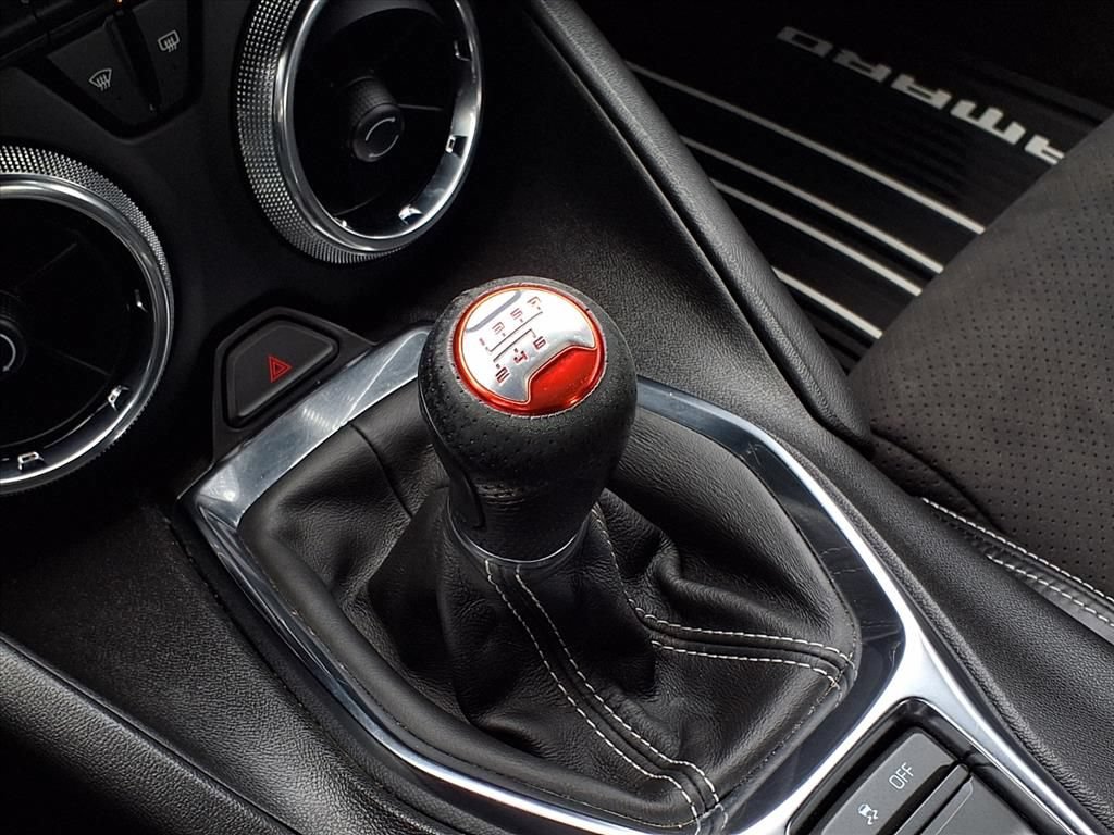 Used 2023 Chevrolet Camaro LT w/ Technology Package RWD image 24