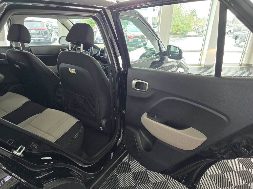 New 2026 Hyundai Venue SEL image 38