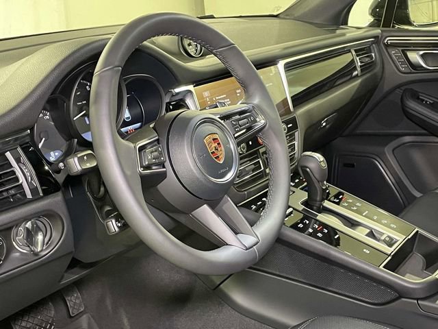 New 2026 Porsche Macan image 15