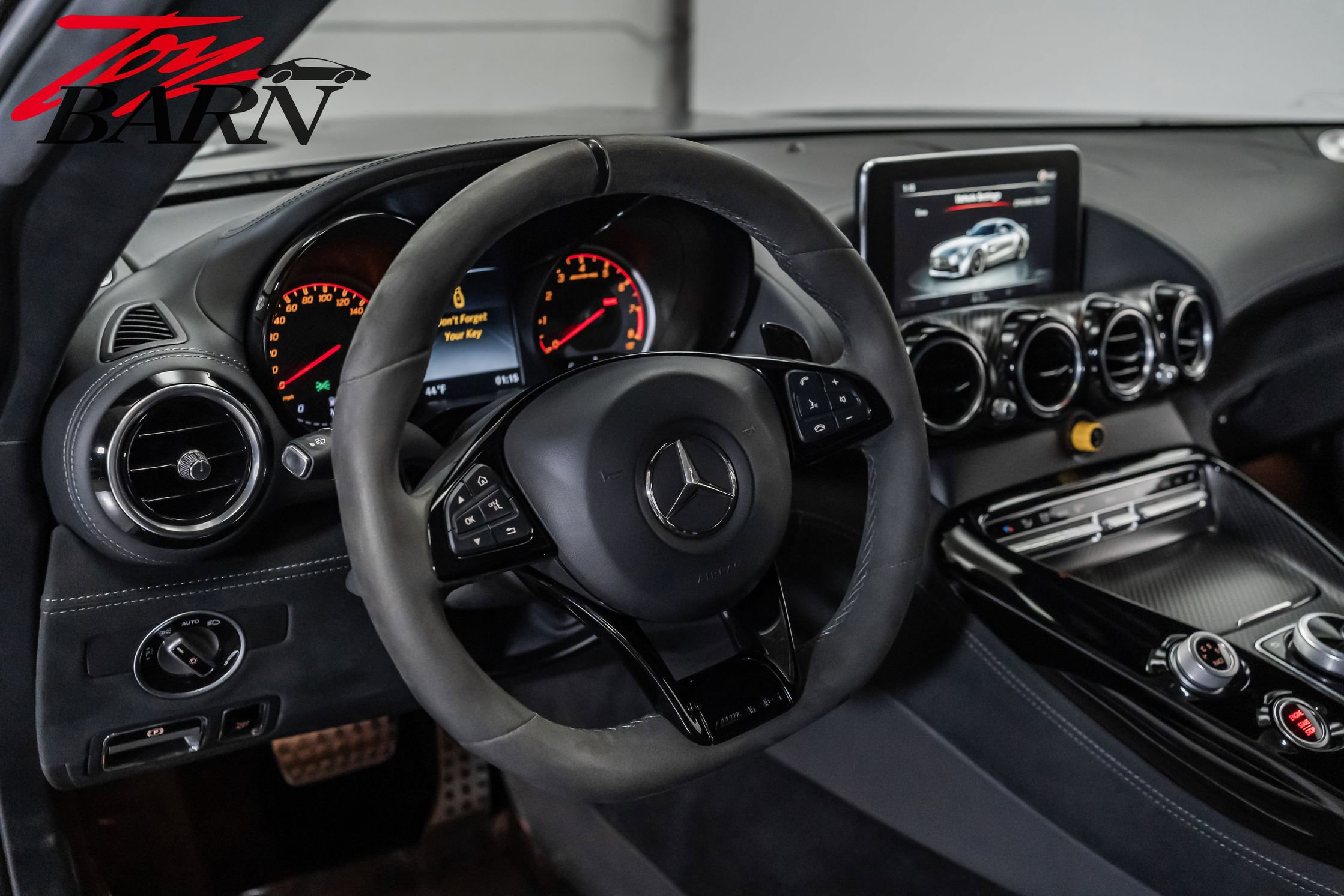 Used 2018 Mercedes-Benz AMG GT R image 28