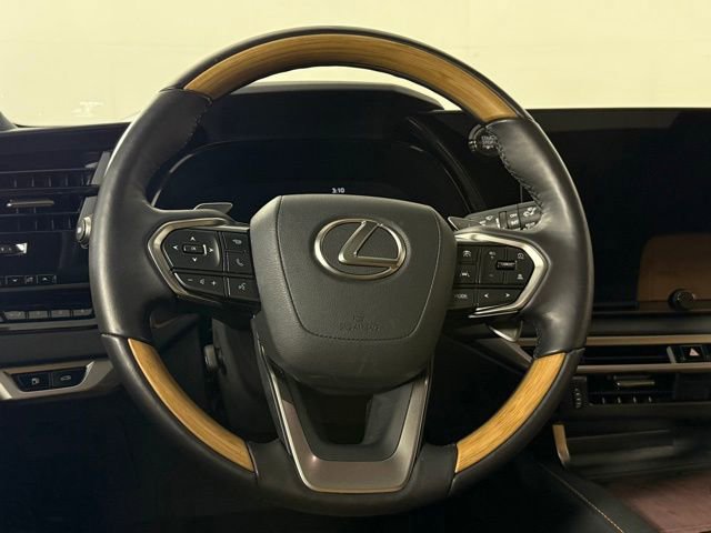 Used 2025 Lexus RX 350 Premium w/ Accessory Package (Z1) FWD image 22