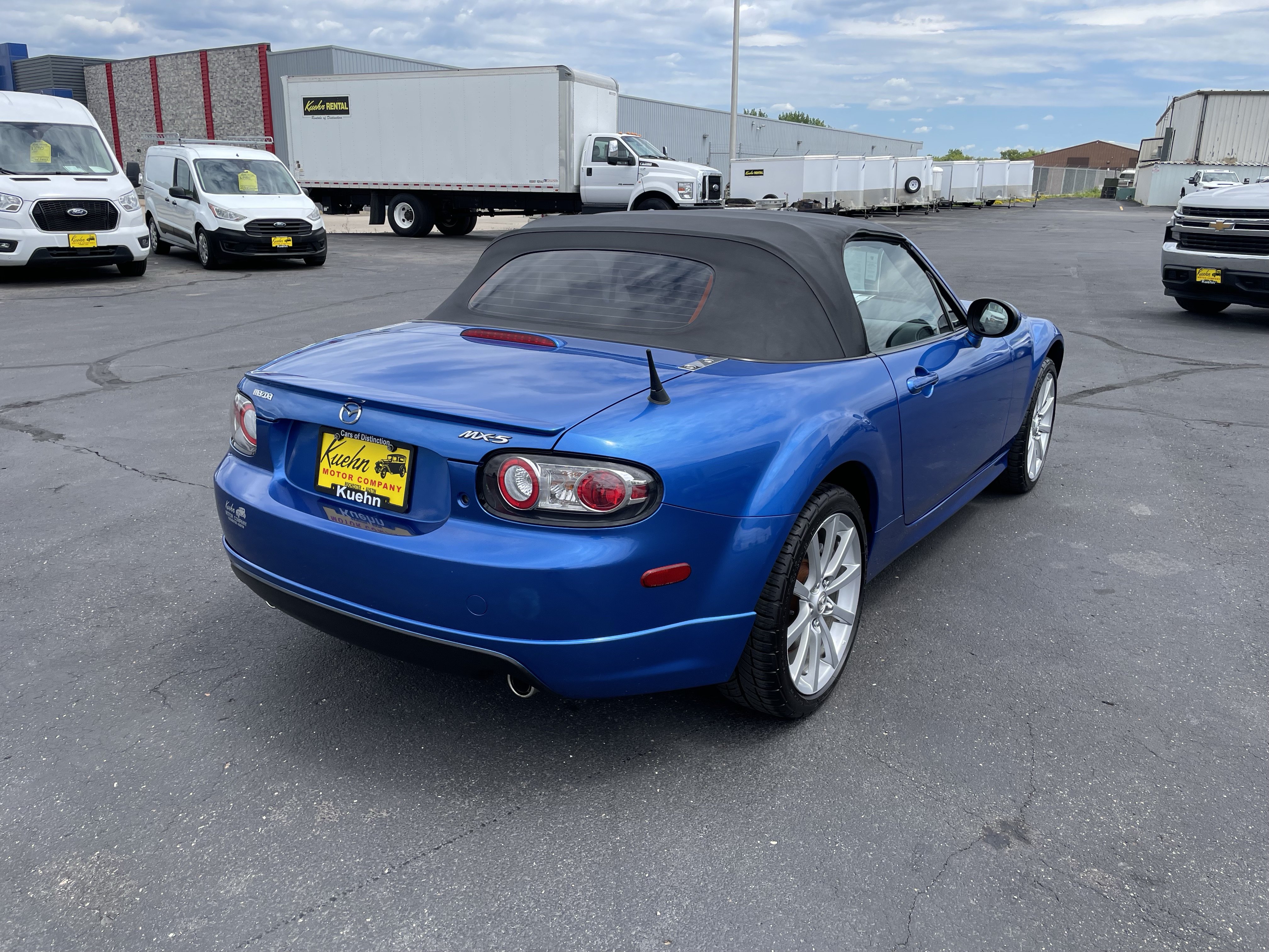 Used 2006 MAZDA MX-5 Miata Sport w/ Appearance Pkg RWD image 8