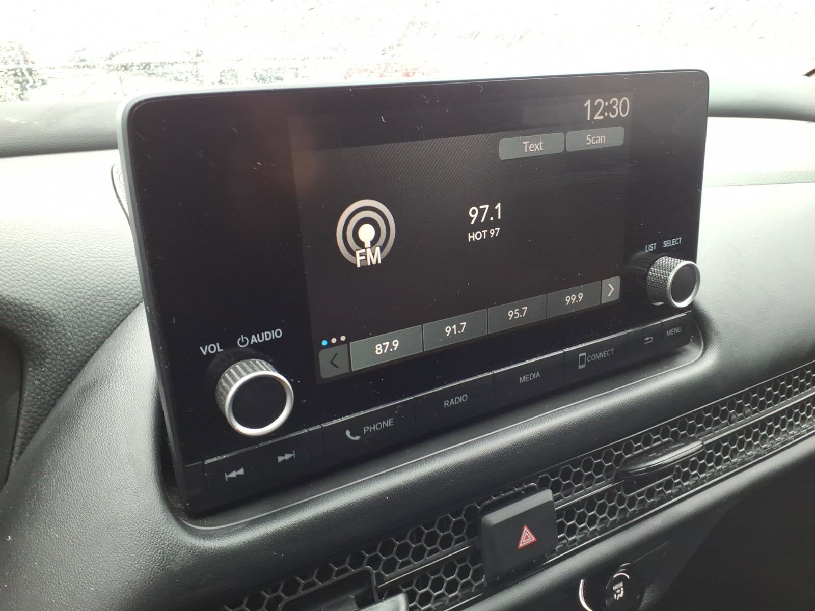 Used 2025 Honda HR-V Sport image 10
