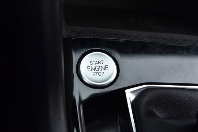 Certified 2023 Volkswagen Taos SE image 16